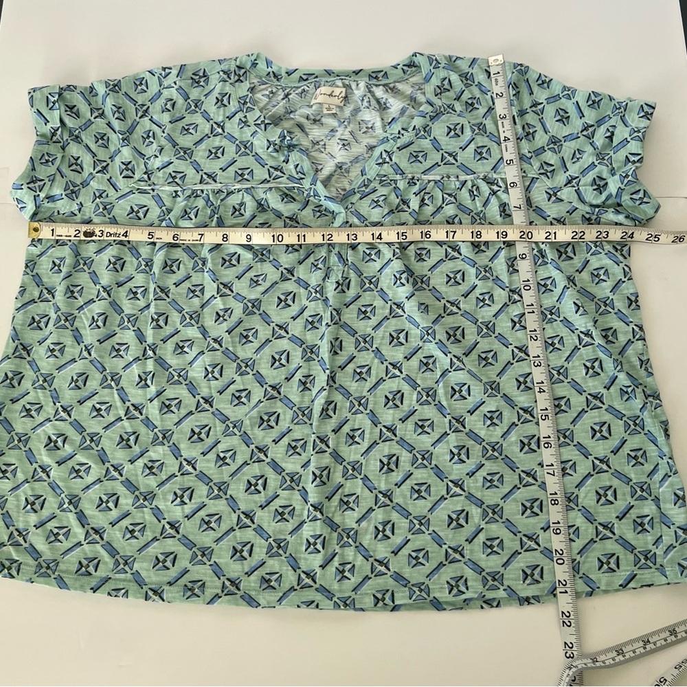 Wonderly Patterned Green Women's Top L EUC